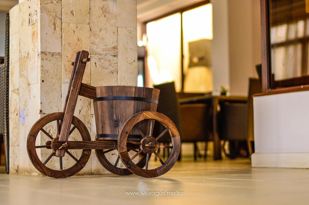 Eddy Suites, Emeli Hotel Найроби Экстерьер фото